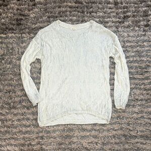 Elegant Cream With Silver Lining Crew Neck Sweater, High-Low, Size M